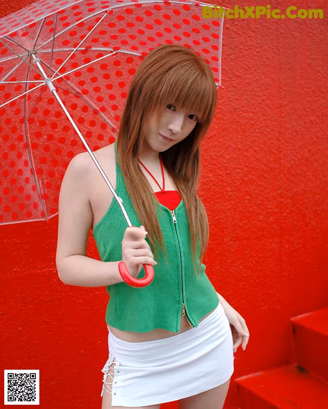 Riona - Party Unique Images